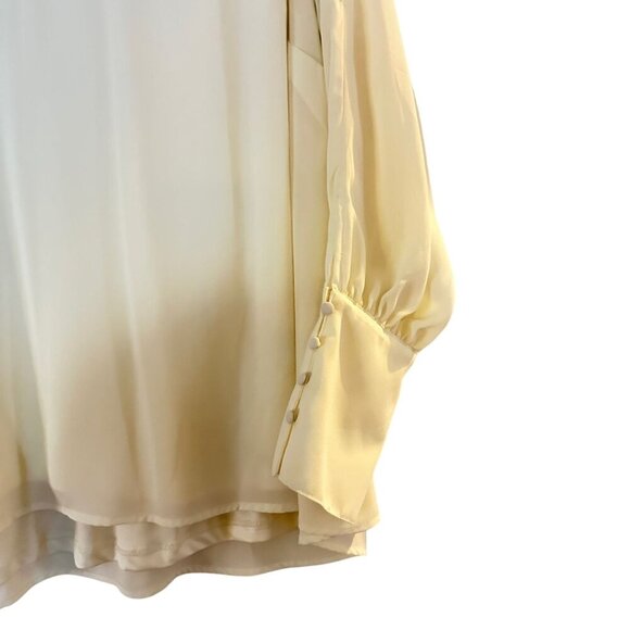 Lane Bryant Womens Cream Off White Top Blouse Beautiful Button Details Lined - Picture 2 of 5